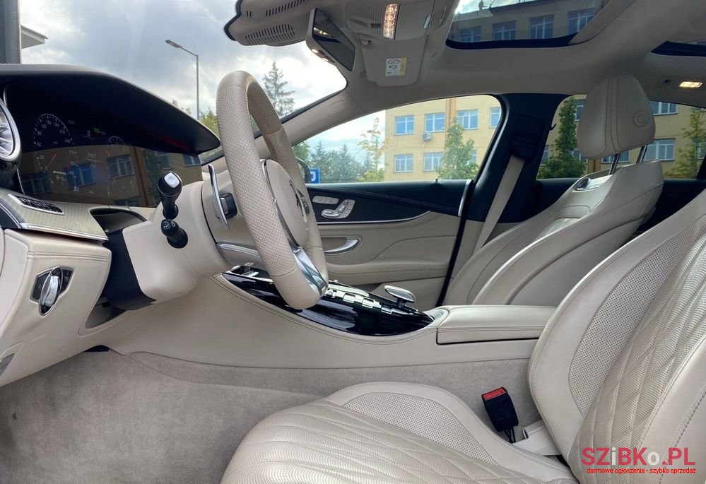 2019' Mercedes-Benz AMG GT photo #5