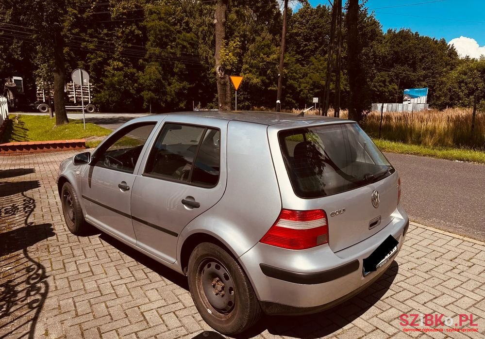 2003' Volkswagen Golf photo #4