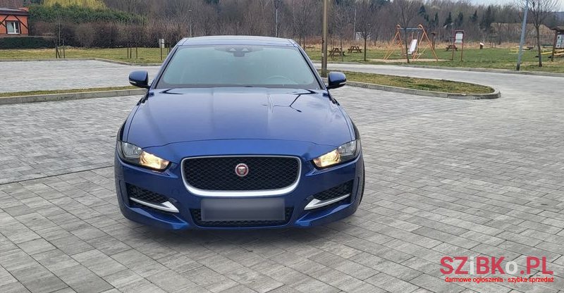 2016' Jaguar XE 2.0 D R-Sport photo #1