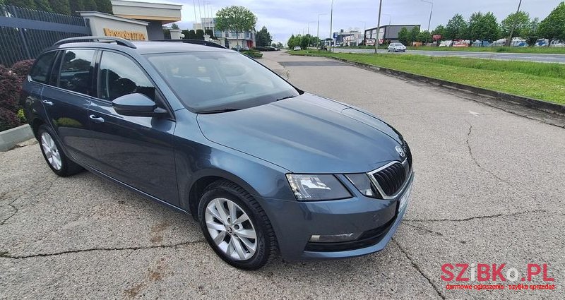 2017' Skoda Octavia 1.6 Tdi Ambition photo #6