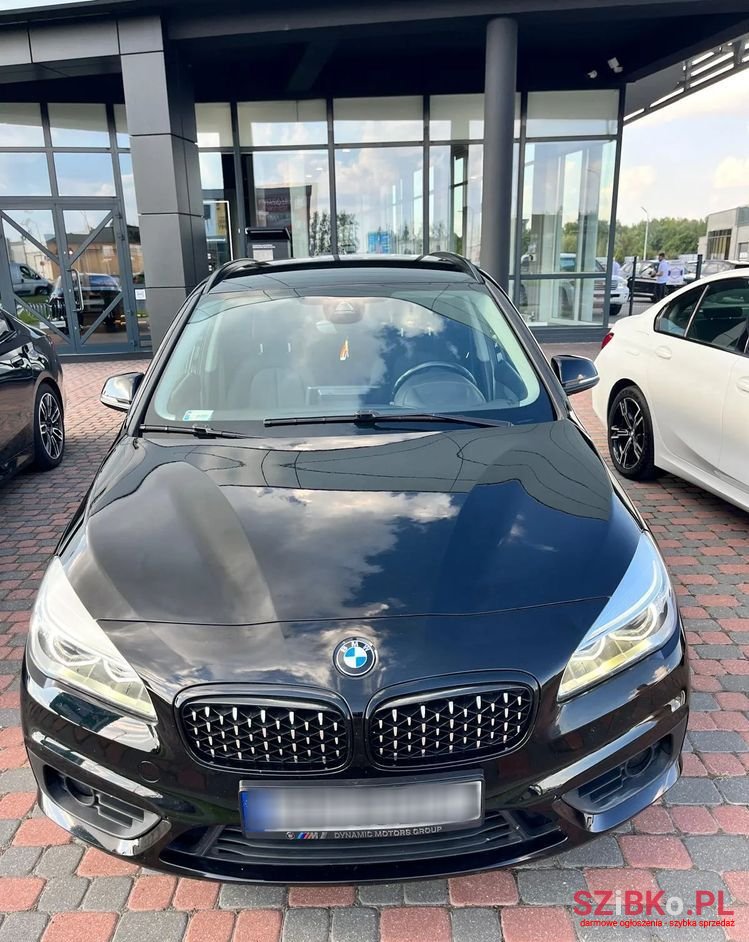 2016' BMW 2 Series 218D photo #1