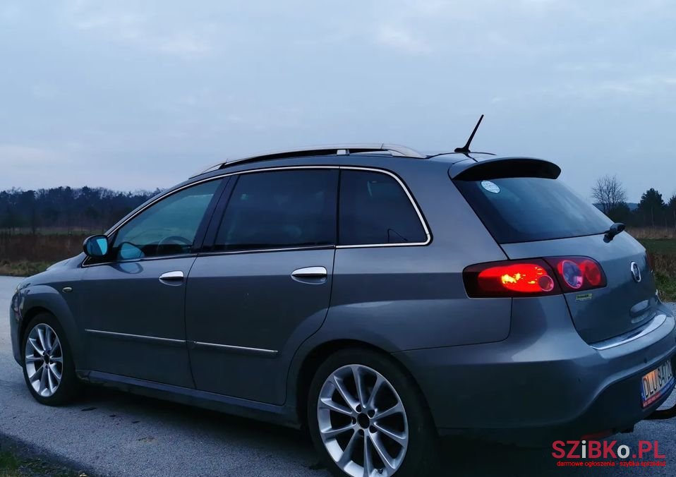 2008' Fiat Croma photo #3