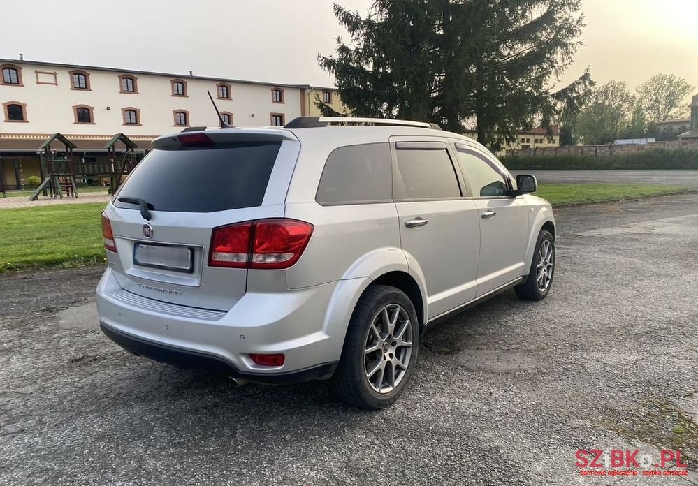 2014' Fiat Freemont photo #4