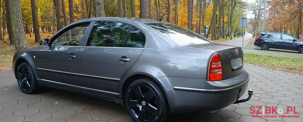 2005' Skoda Superb photo #6
