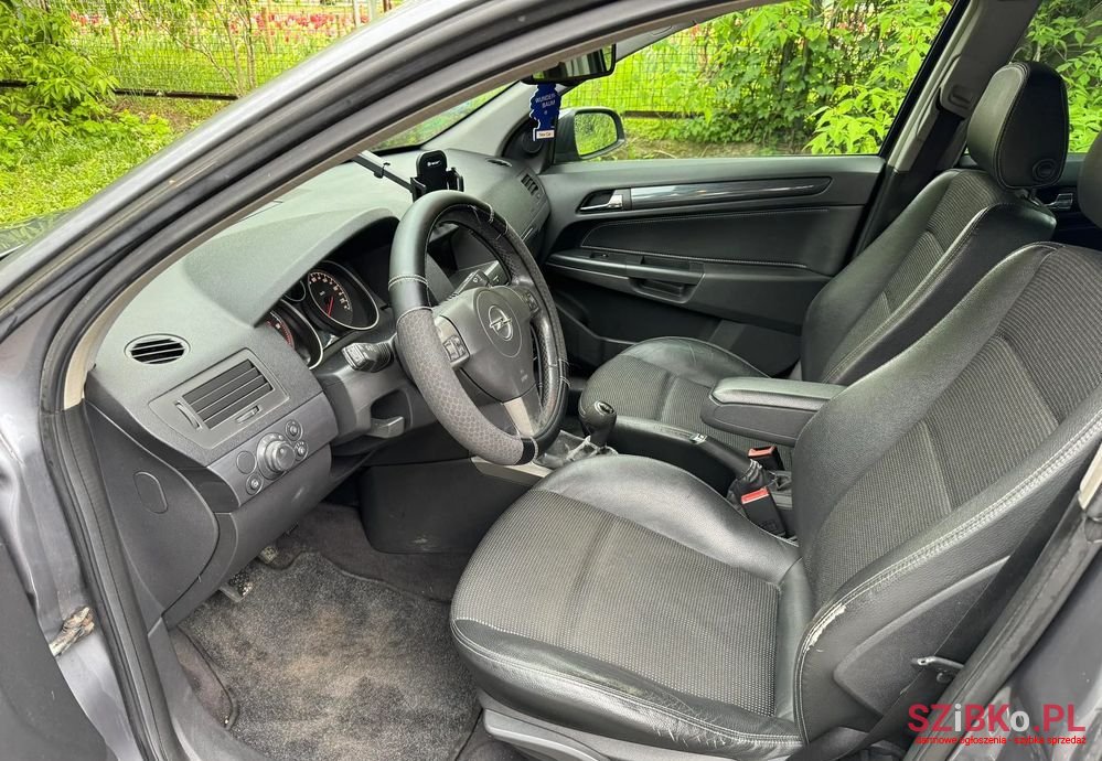 2004' Opel Astra photo #4