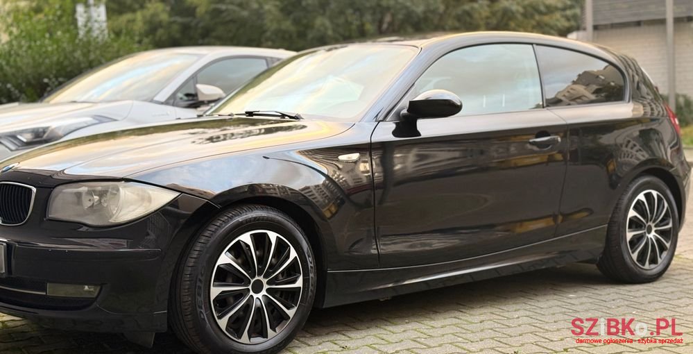 2008' BMW 1 Series 118D photo #4