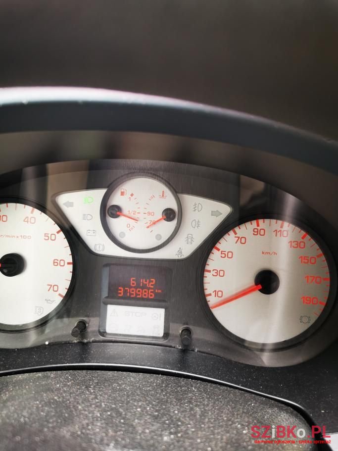 2009' Peugeot Partner photo #6