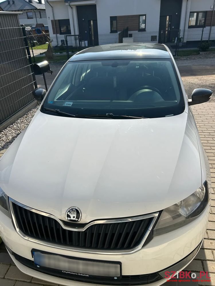 2015' Skoda Rapid 1.2 Tsi Ambition Dsg photo #5