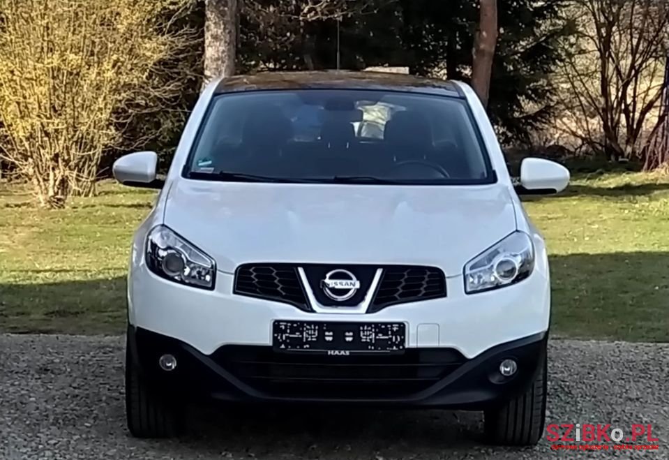 2012' Nissan Qashqai photo #2