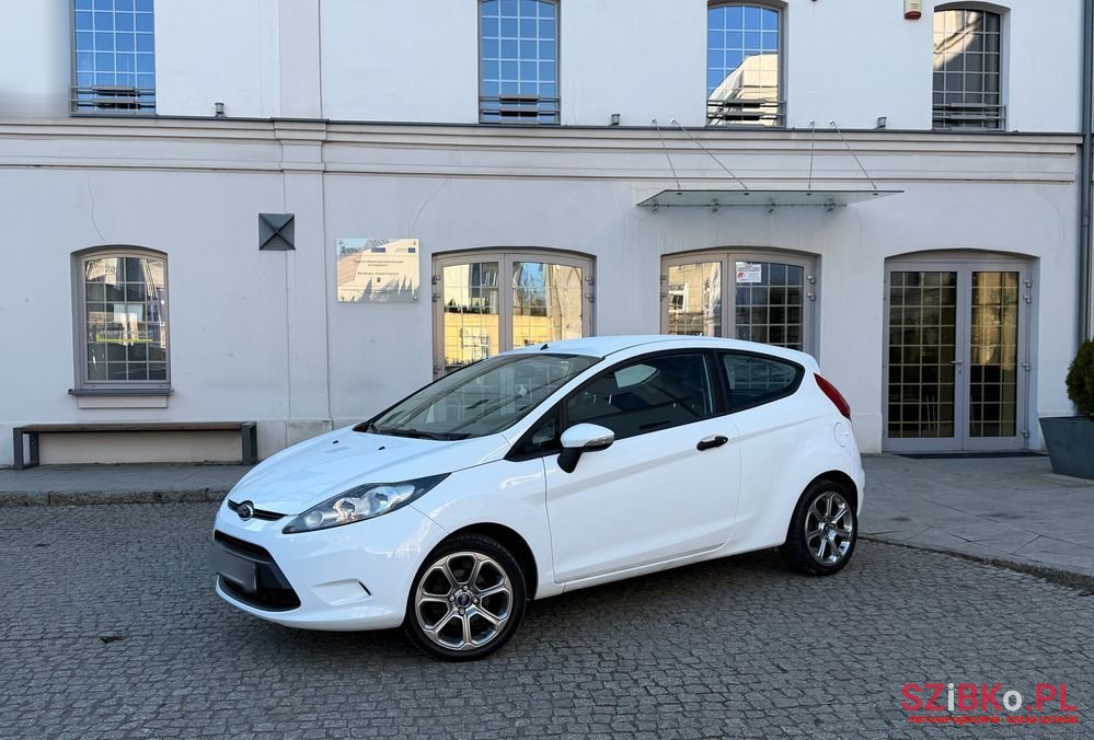 2009' Ford Fiesta 1.6 Tdci Ghia photo #1