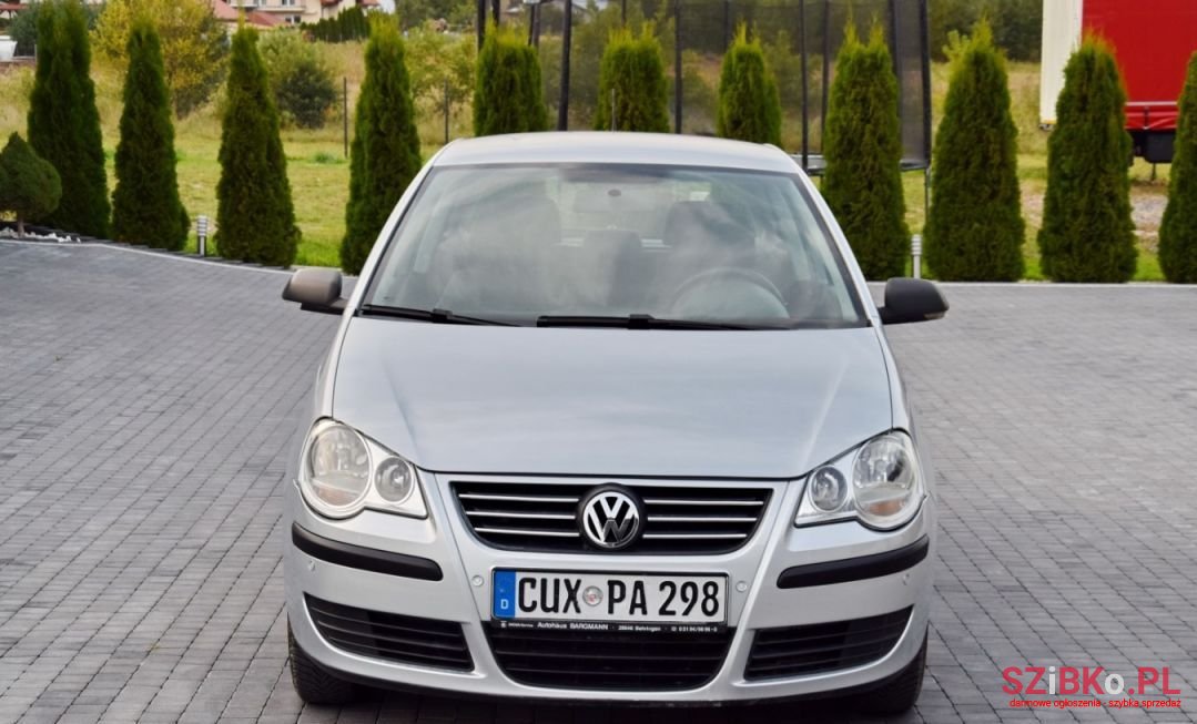 2008' Volkswagen Polo photo #1
