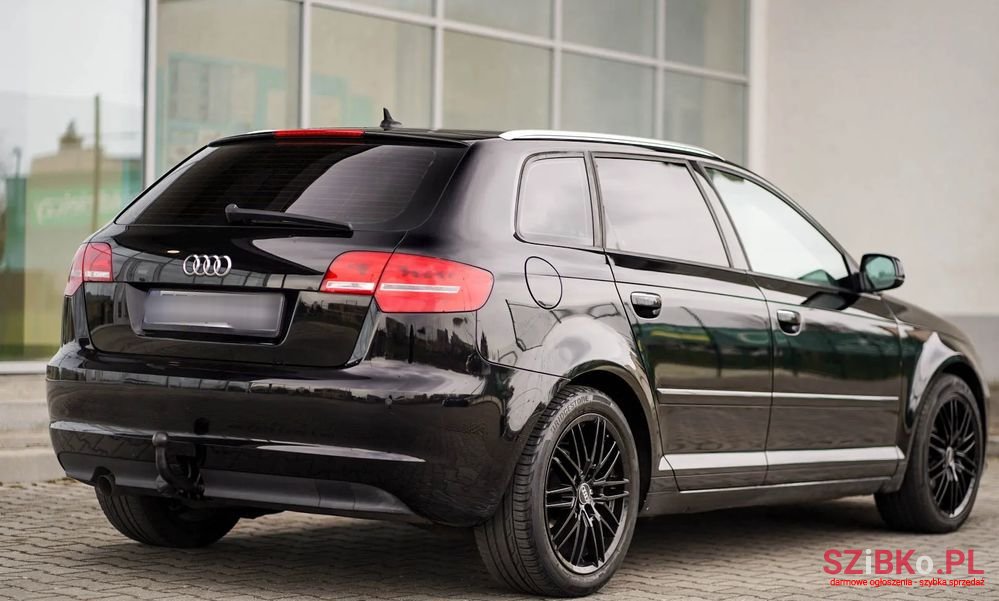 2011' Audi A3 Sportback photo #4