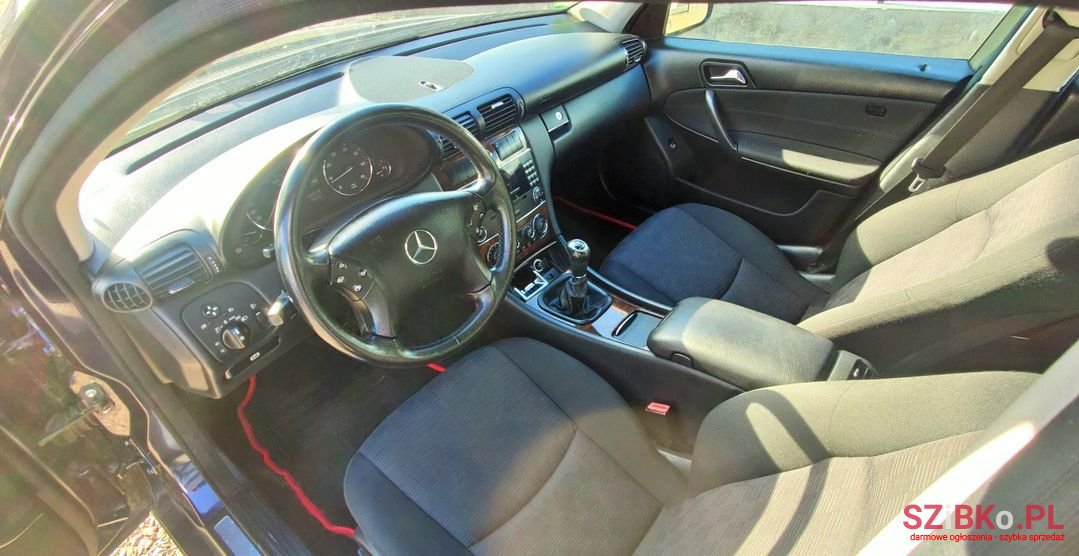 2004' Mercedes-Benz C-Class photo #6