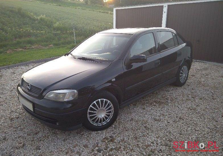 2003' Opel Astra photo #1