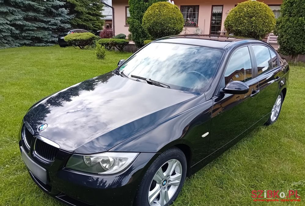 2008' BMW 3 Series 318I Edition Exclusive photo #3