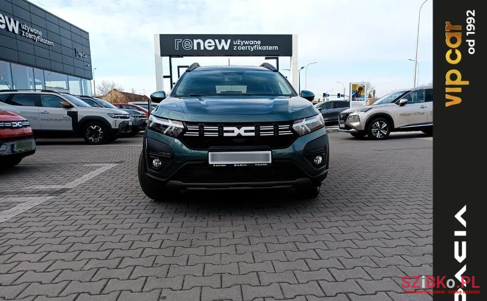 2024' Dacia Jogger photo #2