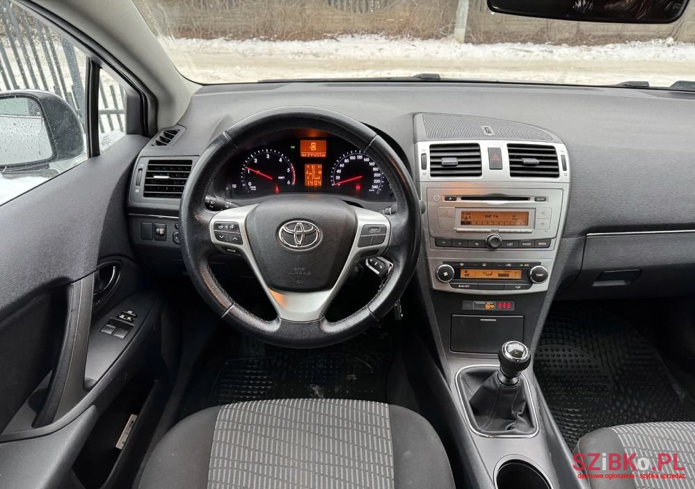 2014' Toyota Avensis 2.0 D-4D Luna photo #5