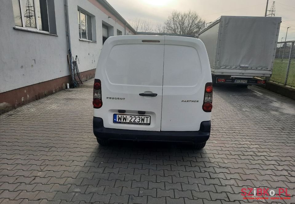 2015' Peugeot Partner photo #5