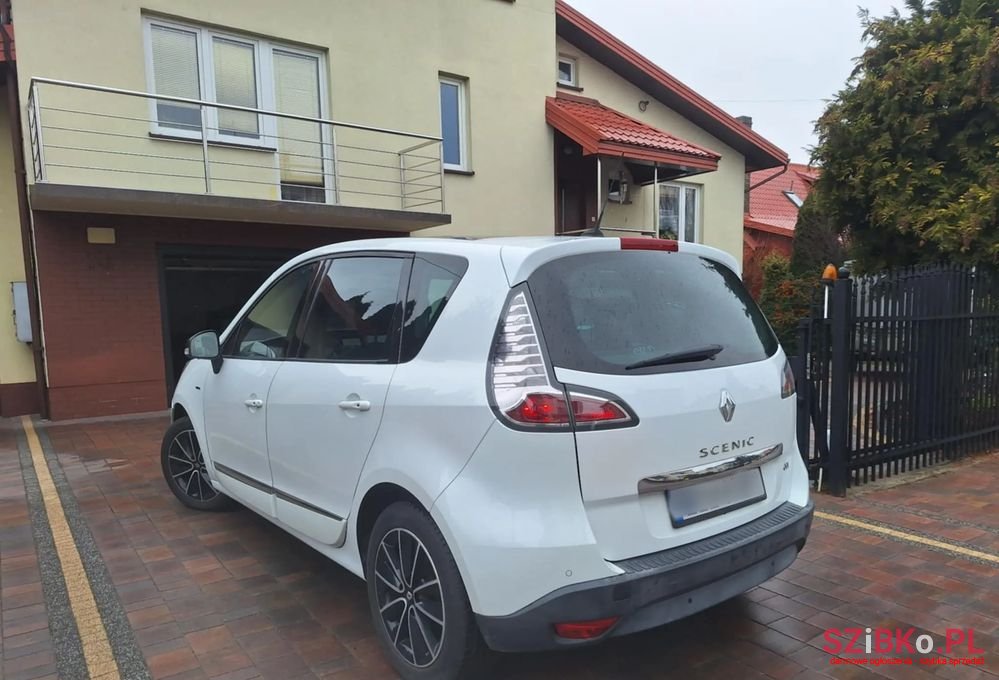 2013' Renault Scenic photo #5
