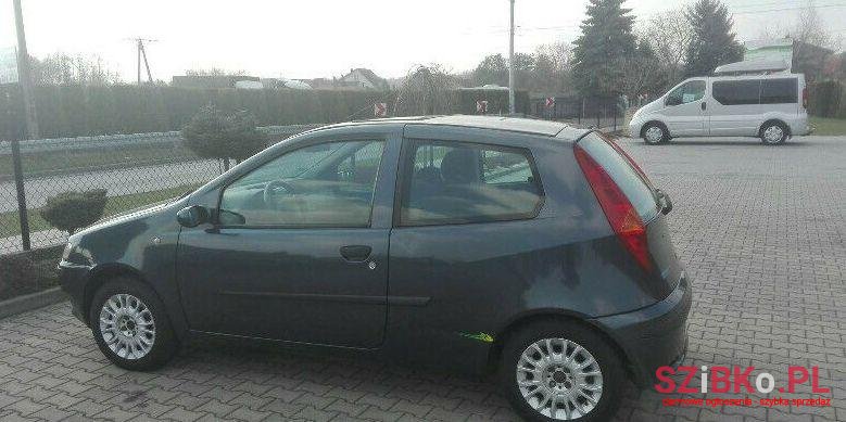 2000' Fiat Punto photo #1