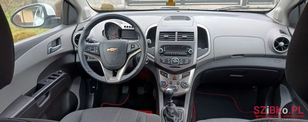 2012' Chevrolet Aveo photo #6