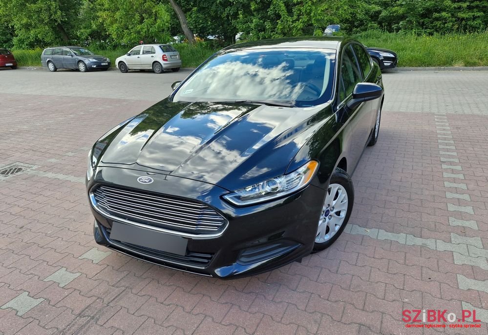 2014' Ford Fusion photo #2