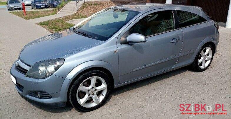 2006' Opel Astra photo #1