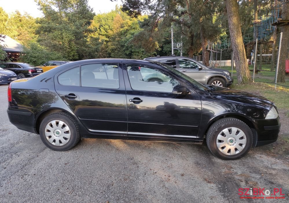 2007' Skoda Octavia 1.6 Classic photo #6