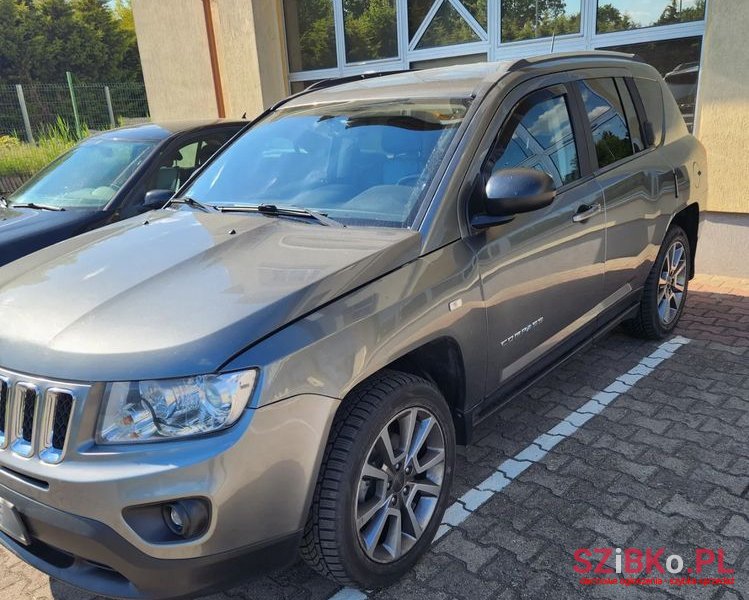 2012' Jeep Compass photo #3