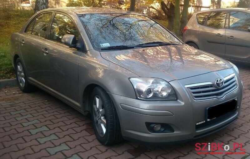 2007' Toyota Avensis for sale | Krakow, Poland