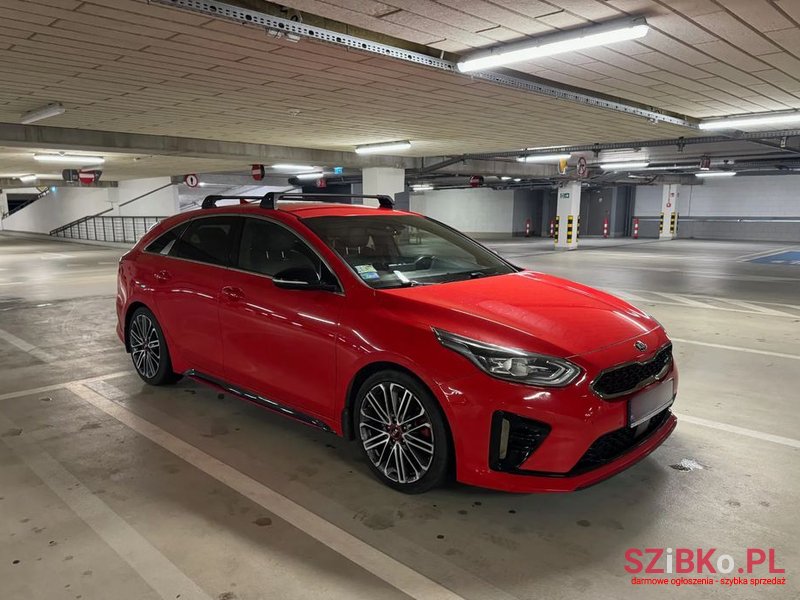 2019' Kia Proceed 1.6 T-Gdi Gt Dct photo #1