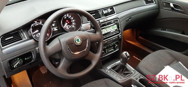 2012' Skoda Superb photo #1