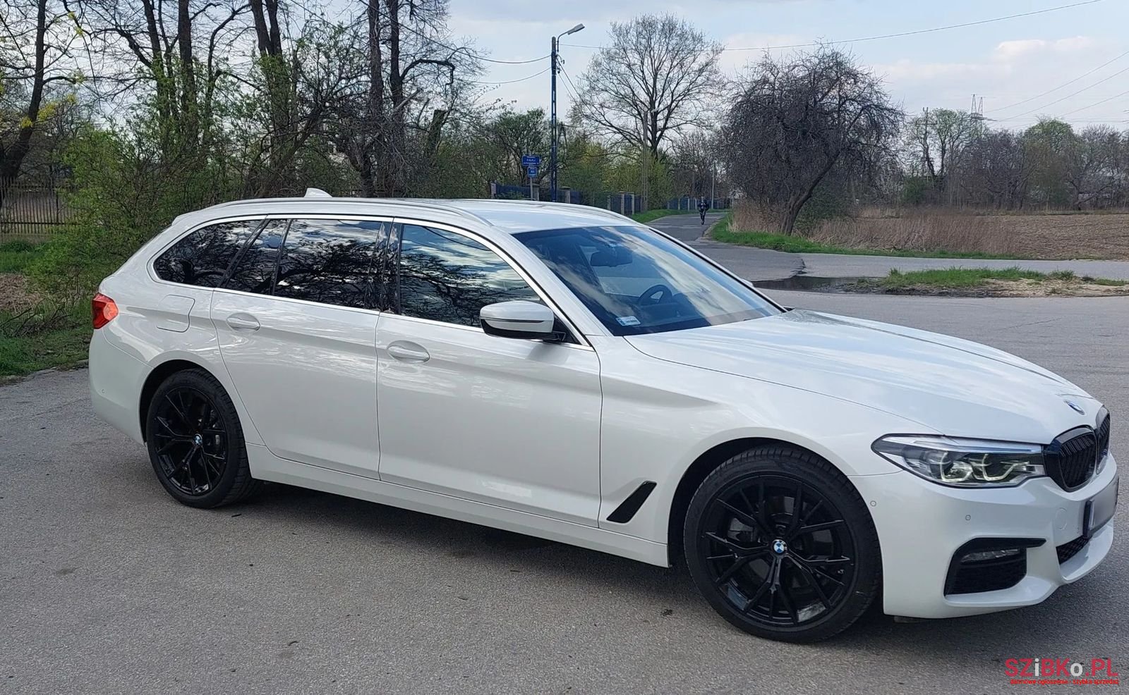 2017' BMW 5 Series photo #3