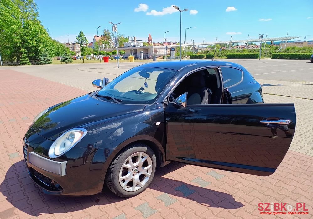 2010' Alfa Romeo MiTo photo #3