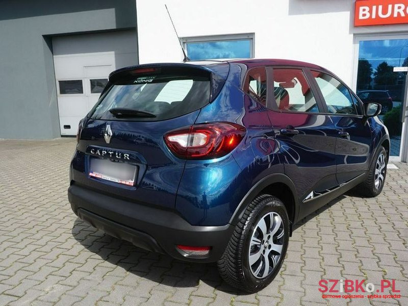 2017' Renault Captur photo #3