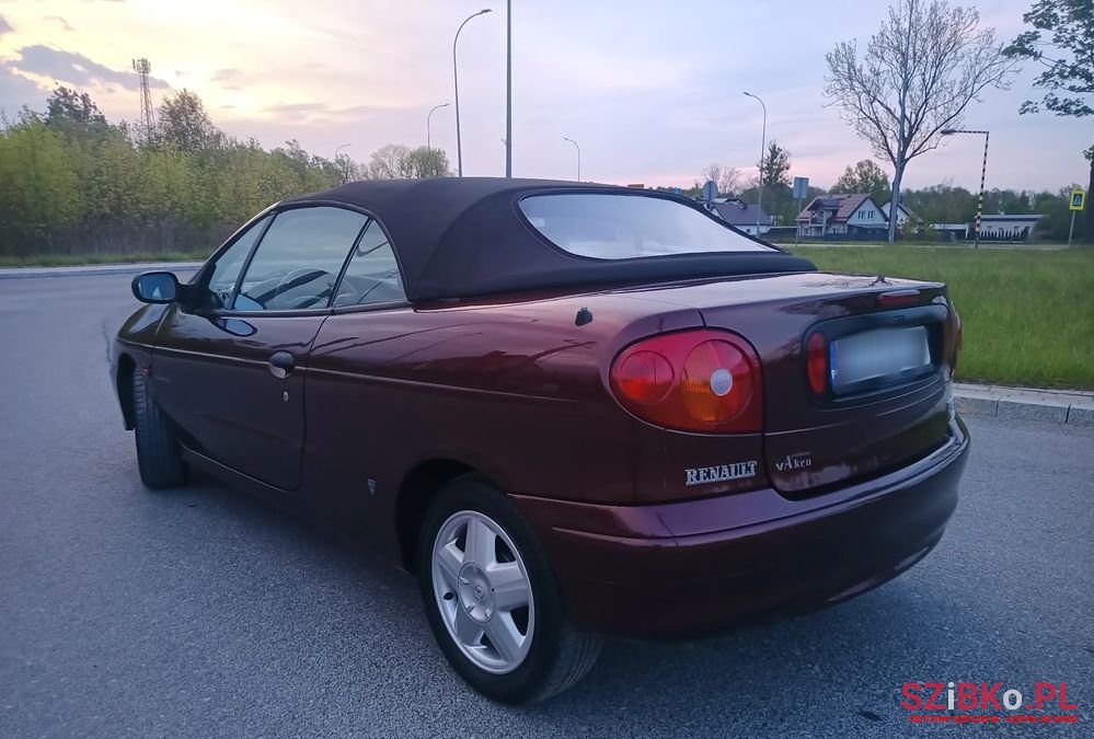 2000' Renault Megane photo #6