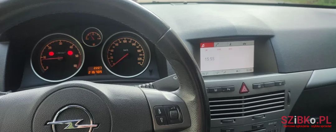 2006' Opel Astra photo #5