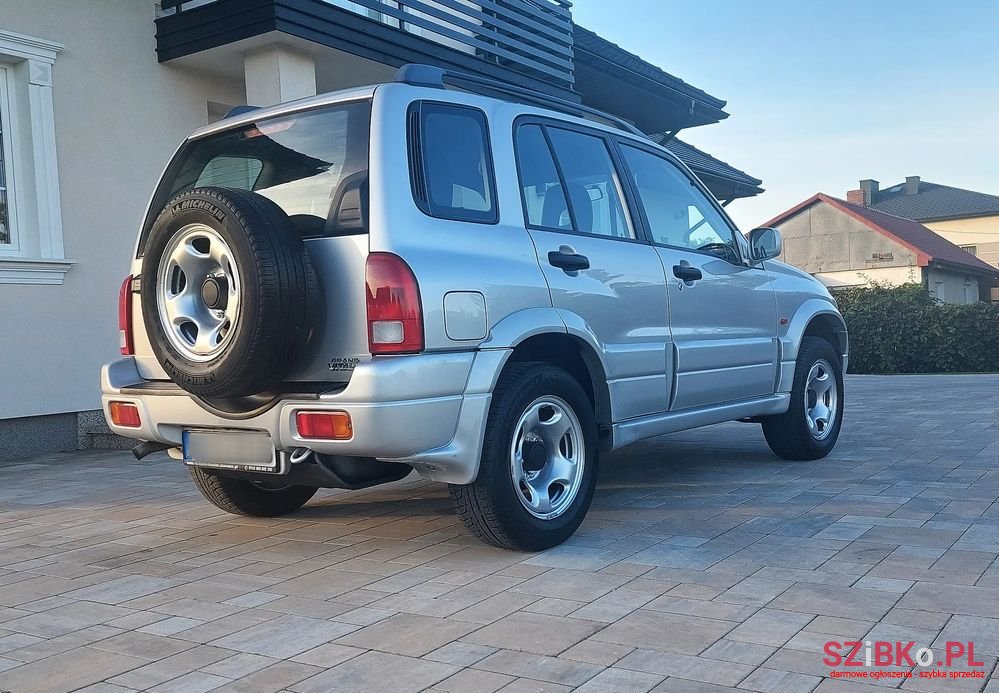 2004' Suzuki Grand Vitara photo #6