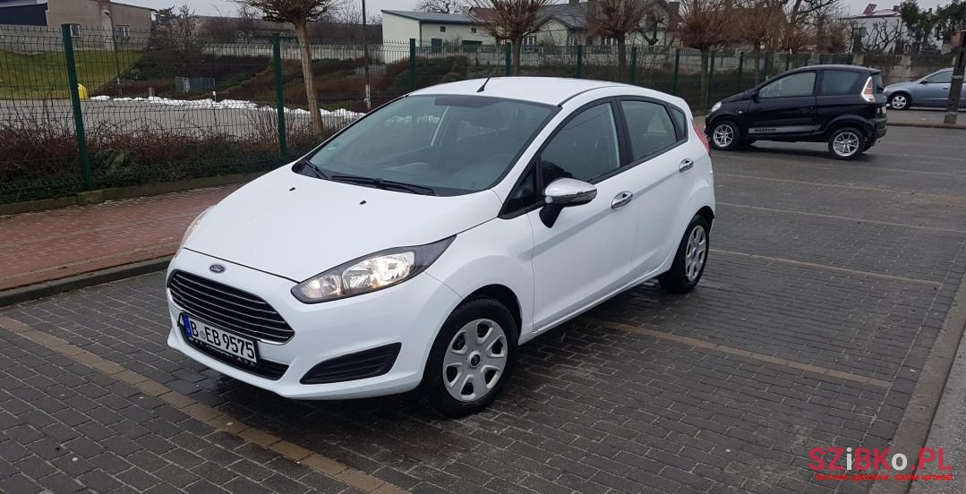 2014' Ford Fiesta Stop photo #3