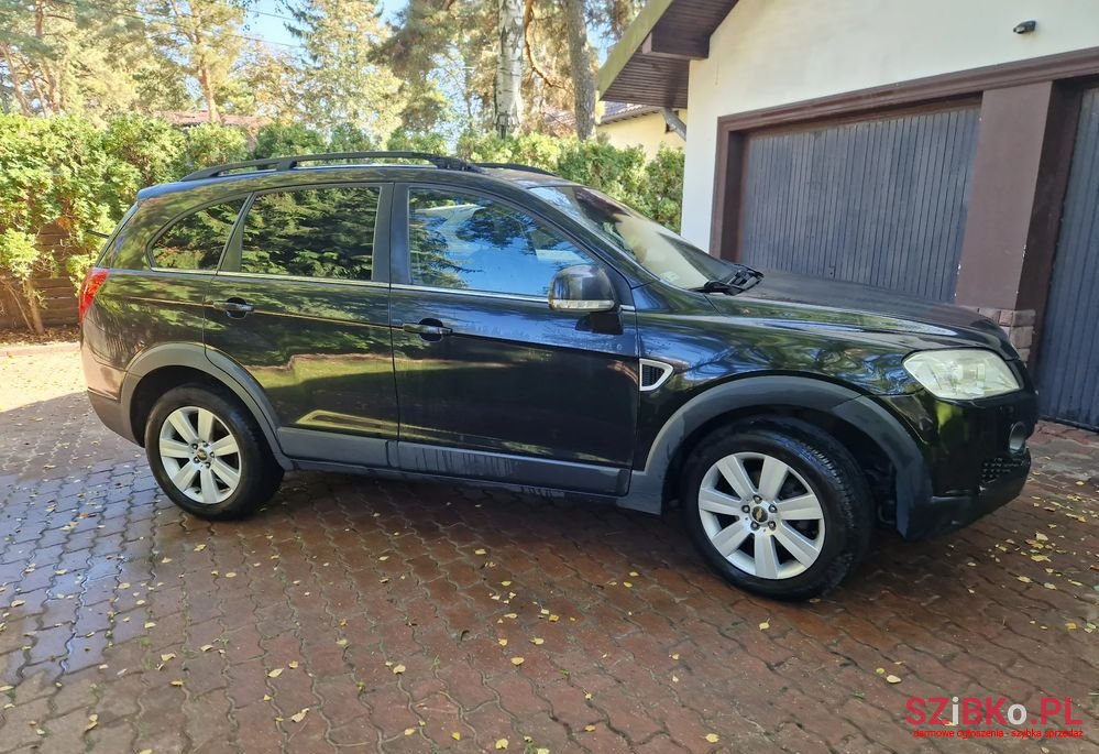 2009' Chevrolet Captiva photo #4