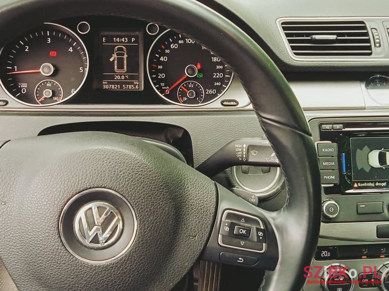 2014' Volkswagen Passat B7 photo #5