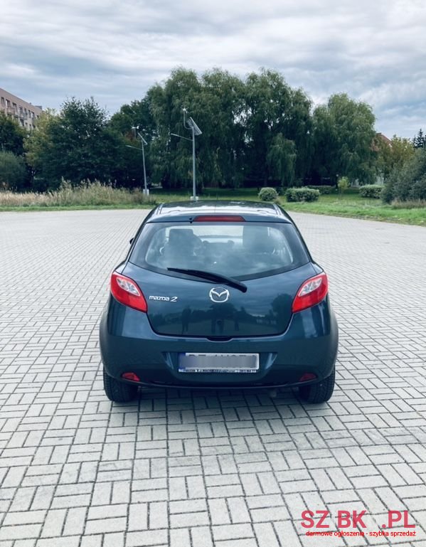 2009' Mazda 2 photo #2