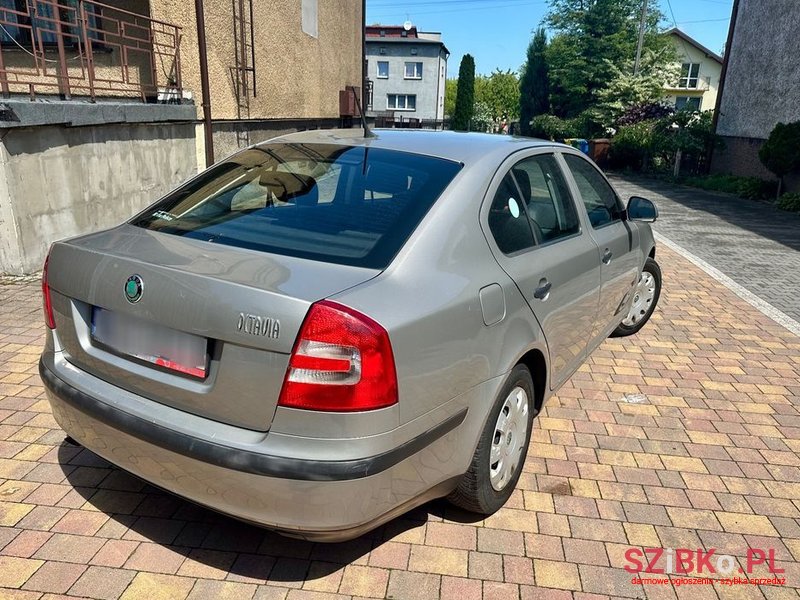 2012' Skoda Octavia 1.6 Tour photo #4