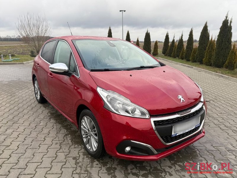 2015' Peugeot 208 1.2 Puretech Allure photo #5