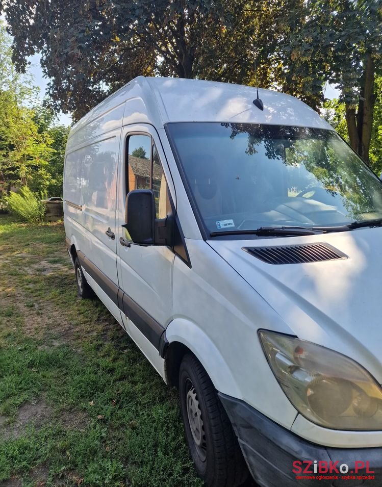 2010' Mercedes-Benz Sprinter photo #1