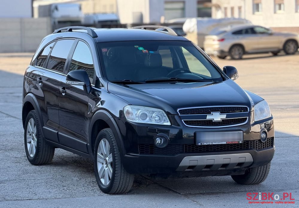 2010' Chevrolet Captiva photo #2