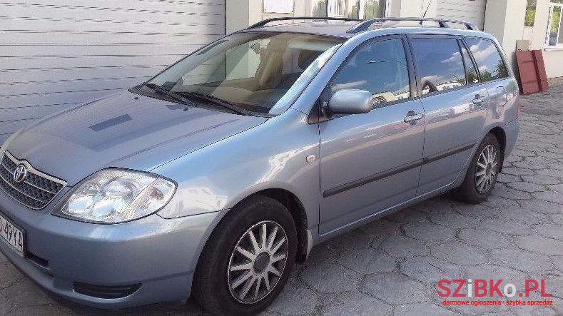 2004' Toyota Corolla photo #1
