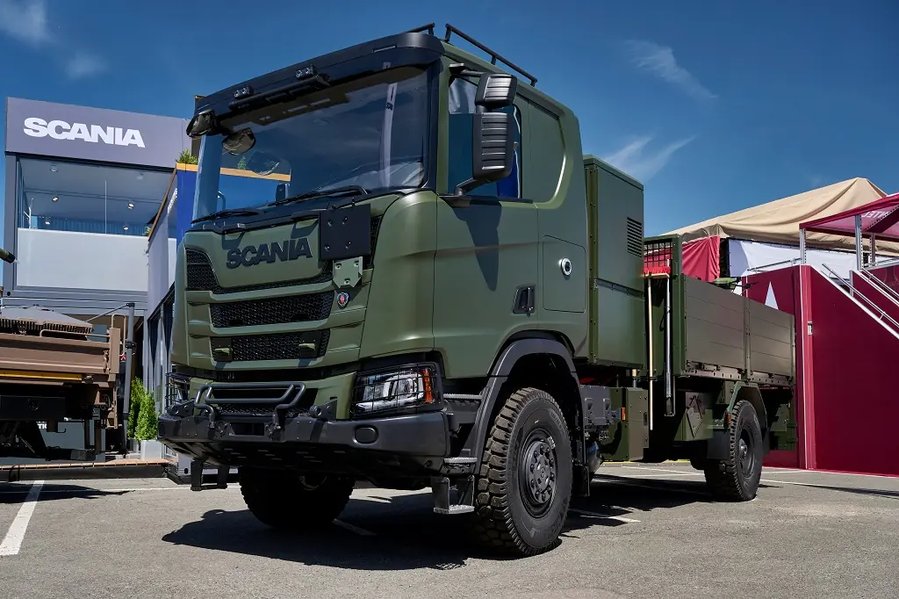 Компанія Scania розкрила подробиці інноваційних армійських вантажівок