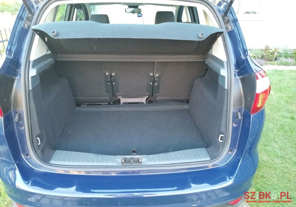 2013' Ford C-MAX photo #3