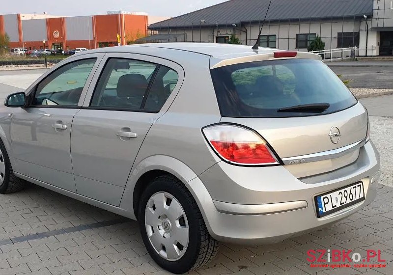 2006' Opel Astra photo #3